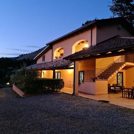 Agriturismo L'Ulivo Padula Εξωτερικό φωτογραφία