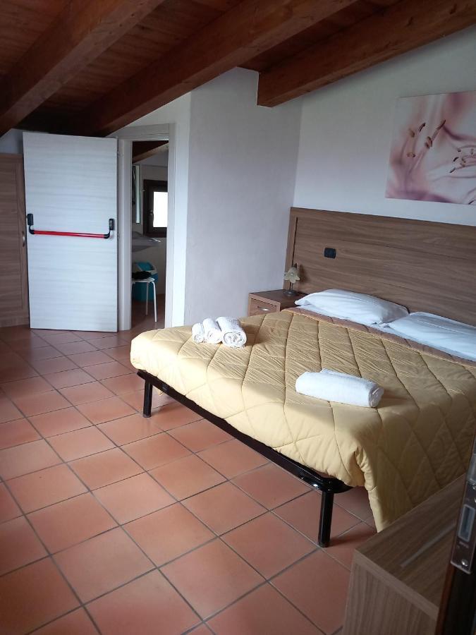 Agriturismo L'Ulivo Padula Εξωτερικό φωτογραφία