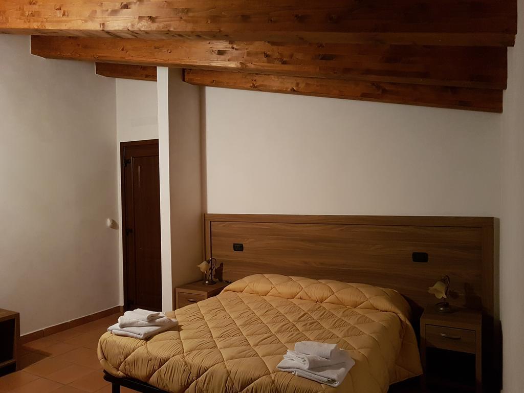 Agriturismo L'Ulivo Padula Εξωτερικό φωτογραφία
